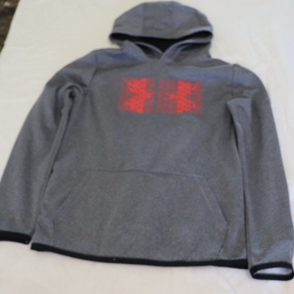 **SOLD** Boy's Under Armour Gray Sweatshirt - Picture 2 of 4